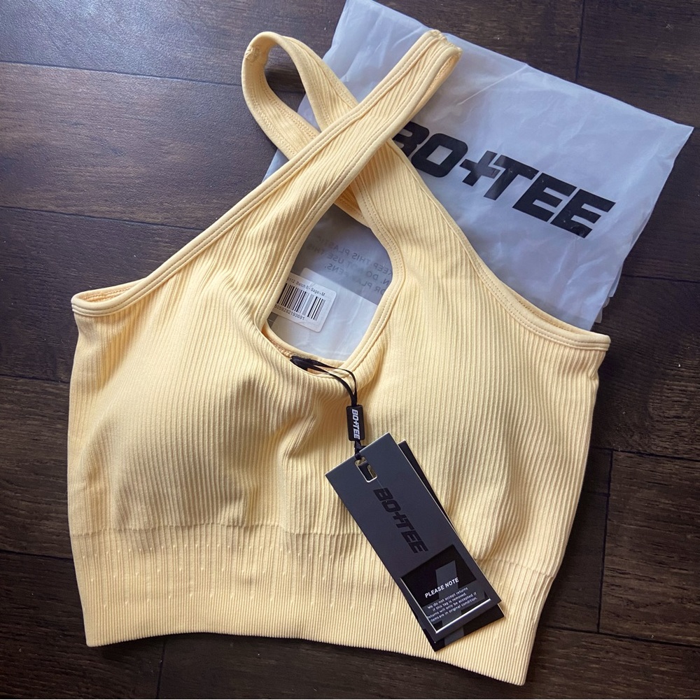 Bo+Tee Criss Cross Halter Crop Top